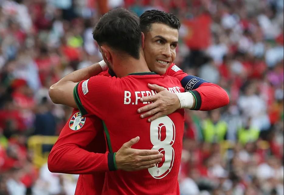 尤其他们有 尤其他们有