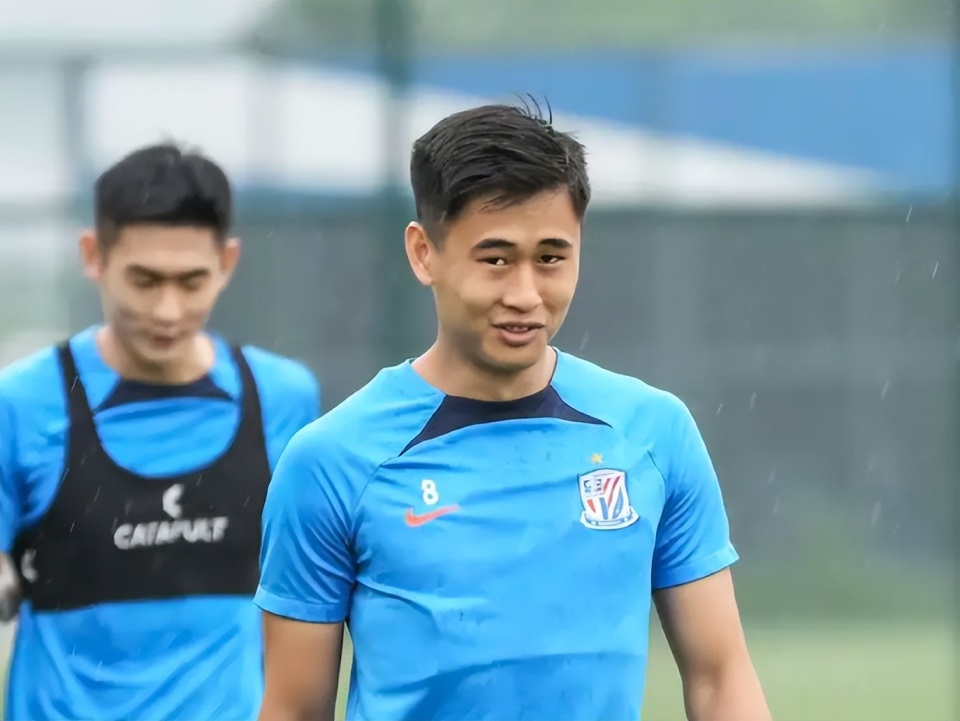 向平庸, 男足最有灵 向平庸, 男足最有灵